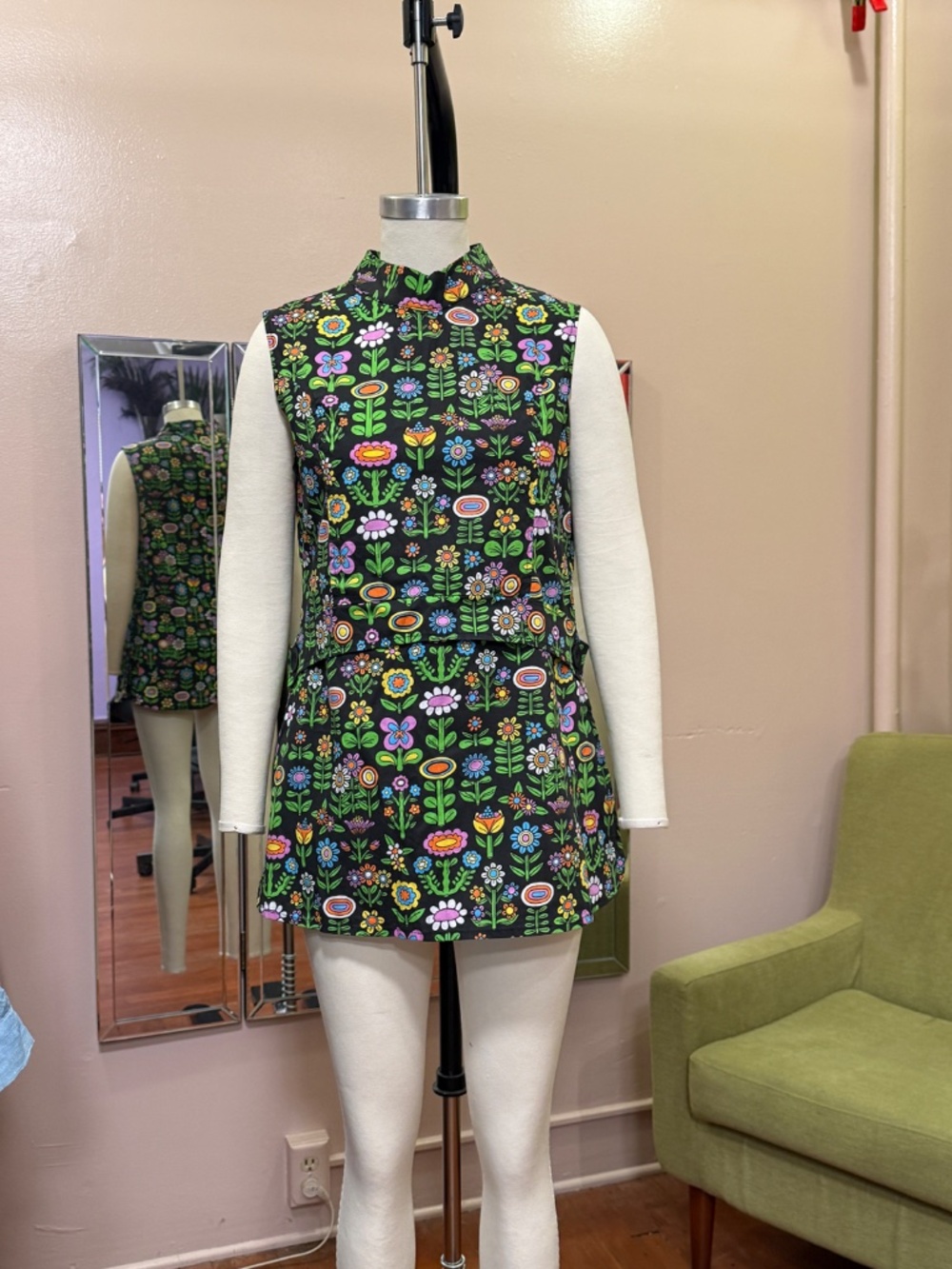 Nooworks Awesome Blossom Print, Sleeveless Tunic, Size Small - Picture 2 of 14